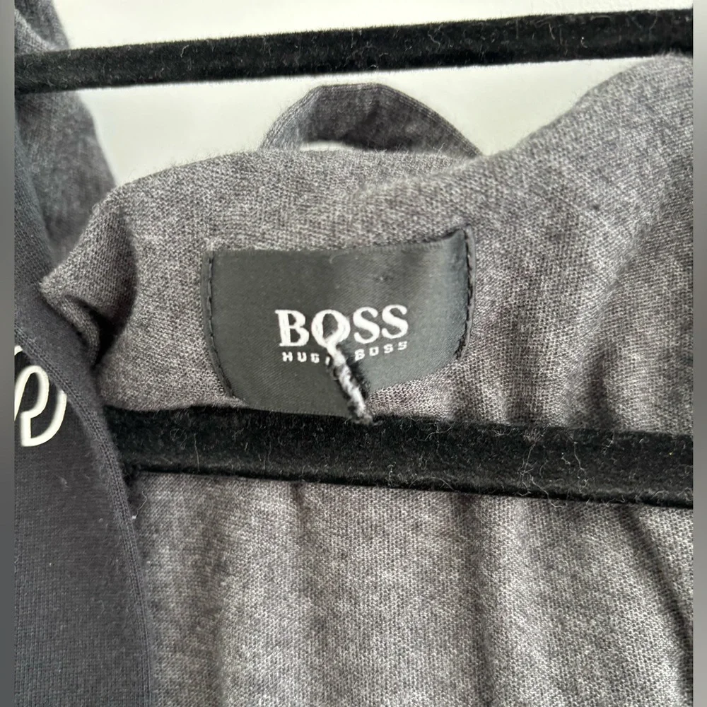 Hugo Boss Bath Robe - Picture 4 of 5